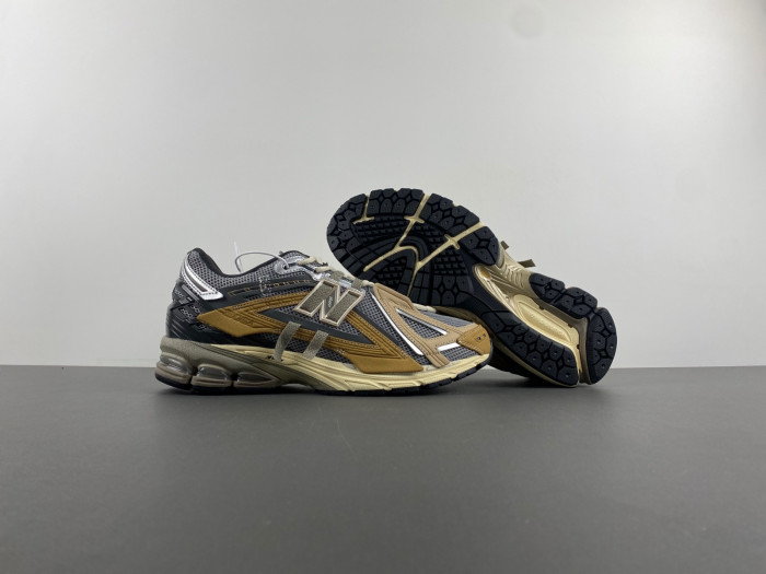 New Balance 1906A