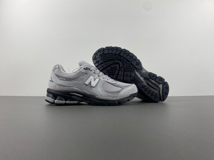 New Balance 2002R Big Kid