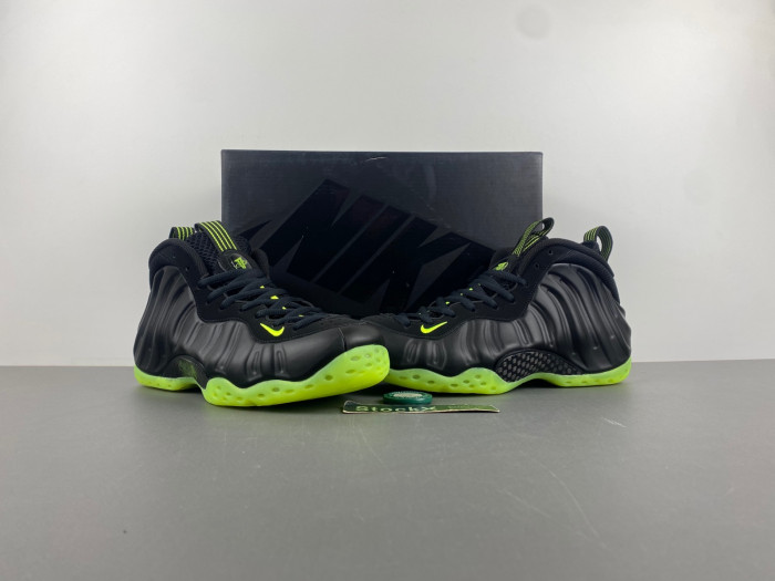 NIKE Air Foamposite One