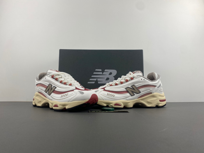 NEW BALANCE 1000