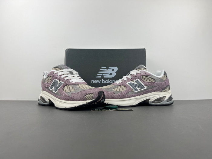 New Balance 2002R