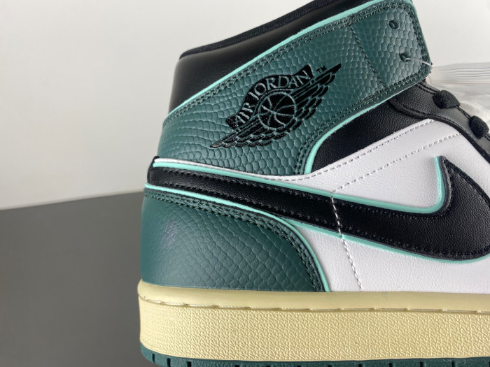 Air Jordan 1 Mid