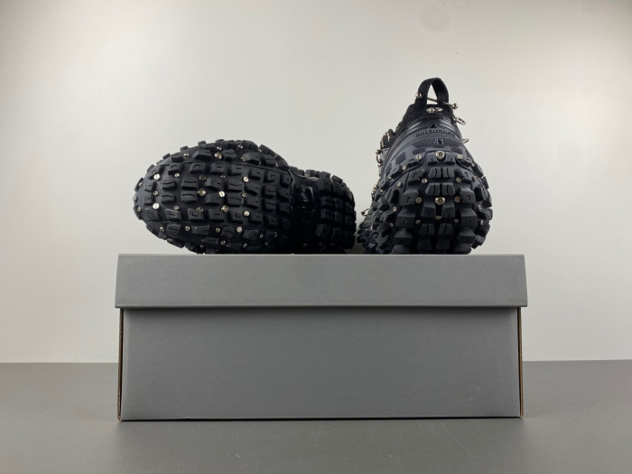 DEFENDER SNEAKER DS030