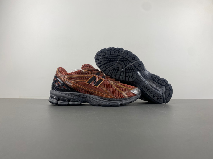 New Balance 1906R