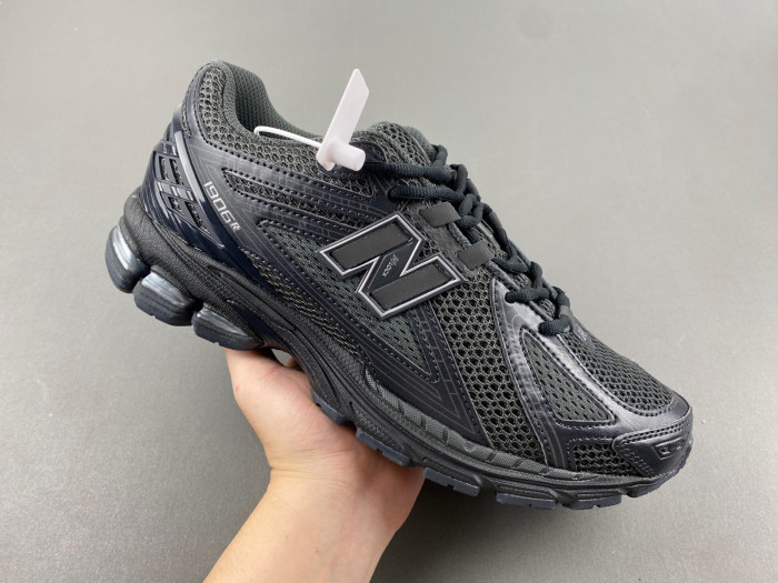 New Balance 1906R