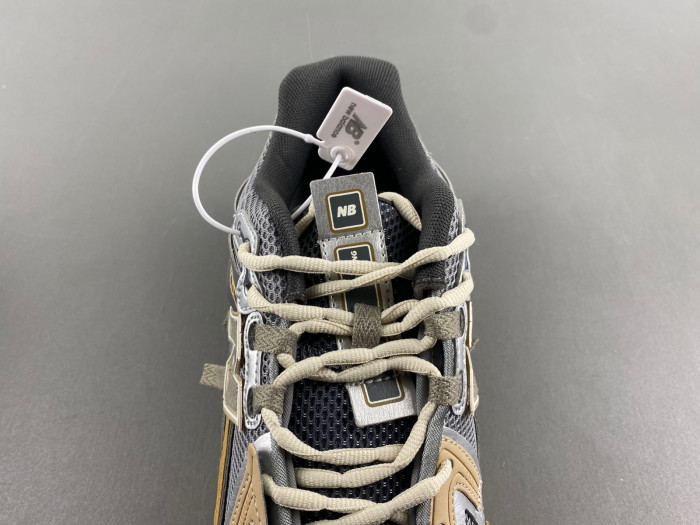 New Balance 1906A