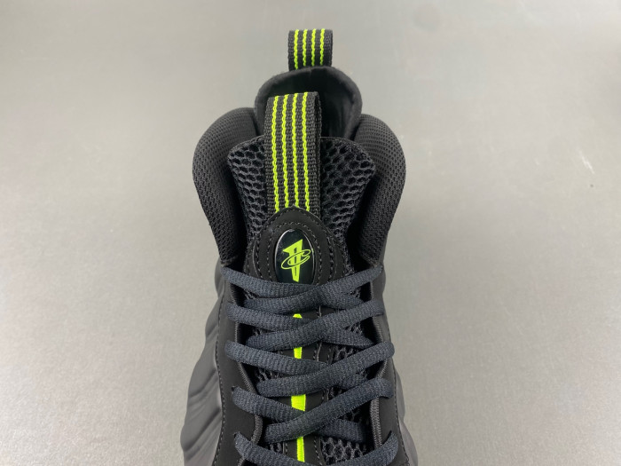 NIKE Air Foamposite One