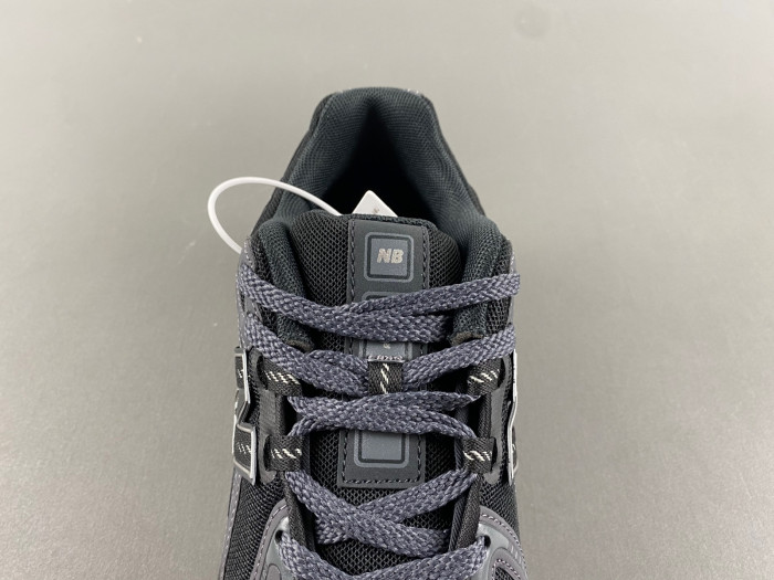 New Balance 1906R