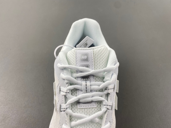 New Balance 1906W