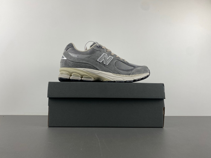 New Balance 2002R