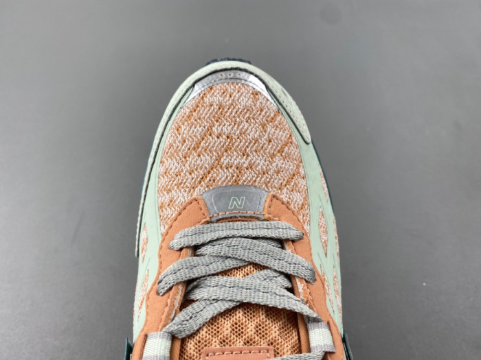 New Balance 1906W