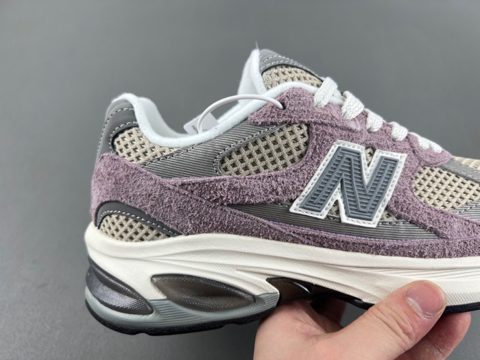 New Balance 2002R