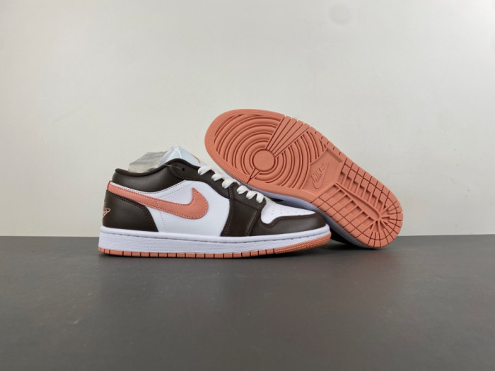 Air Jordan 1 Low WMNS 