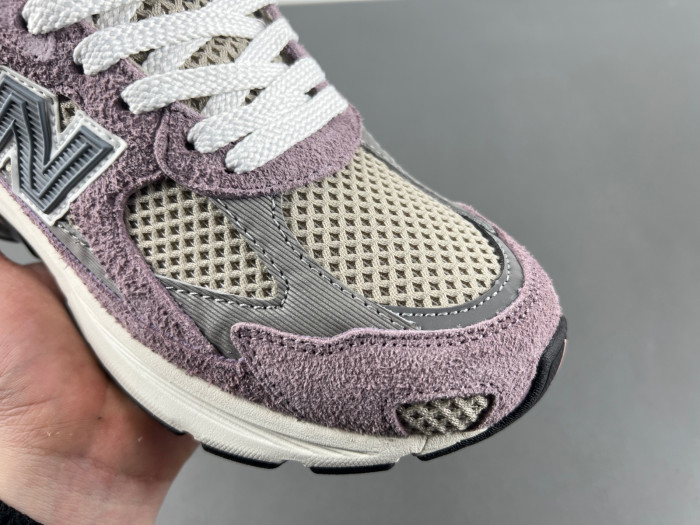 New Balance 2002R
