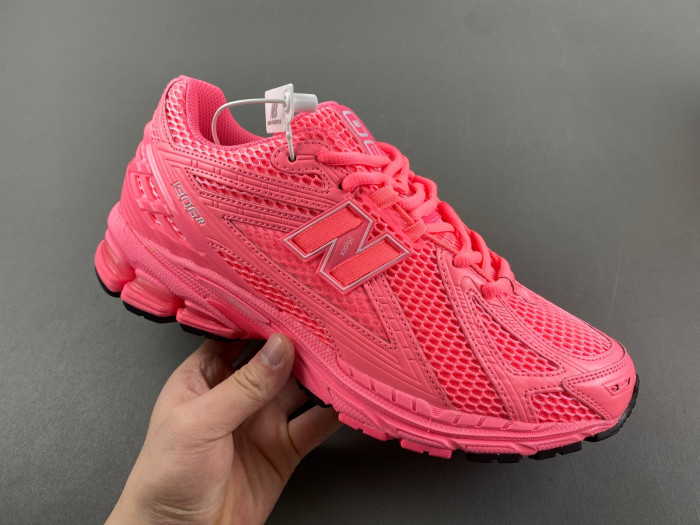 New Balance 1906R