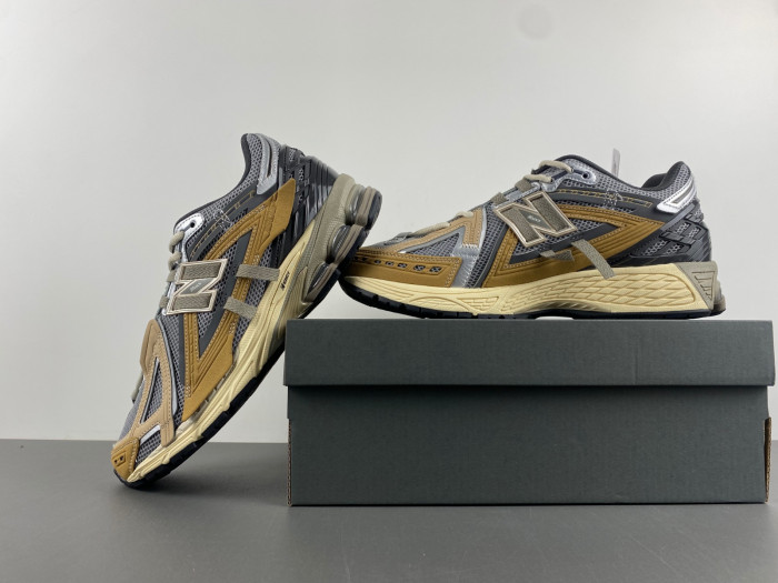 New Balance 1906A