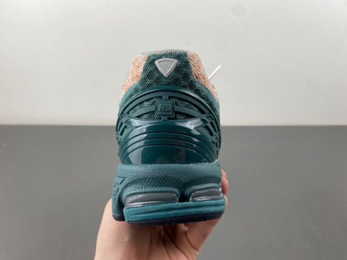 New Balance 1906W