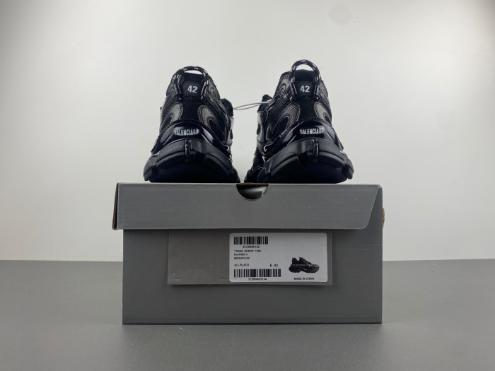 RUNNER SNEAKER RS108