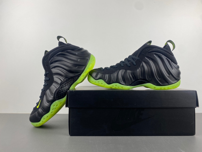 NIKE Air Foamposite One