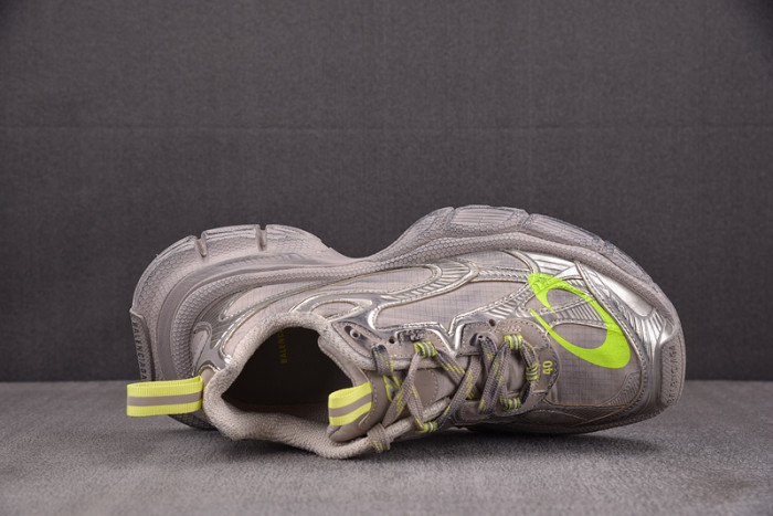 3XL SNEAKERS