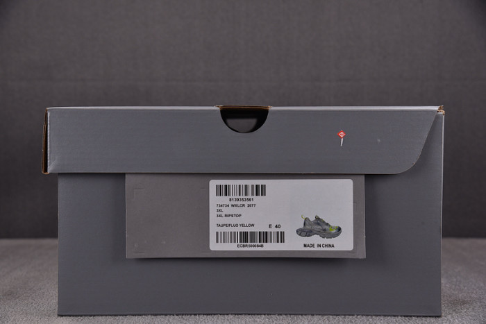 3XL SNEAKERS