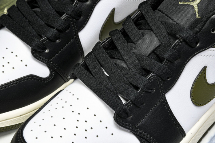 Air Jordan 1 Low