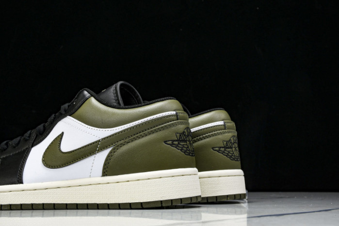 Air Jordan 1 Low