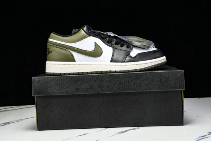 Air Jordan 1 Low