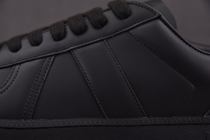 DIOR B01 SNEAKERS