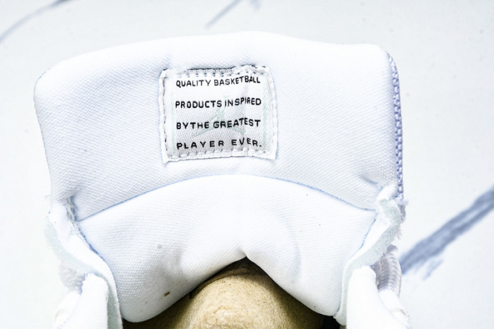 Wmns Air Jordan 11 Retro Low