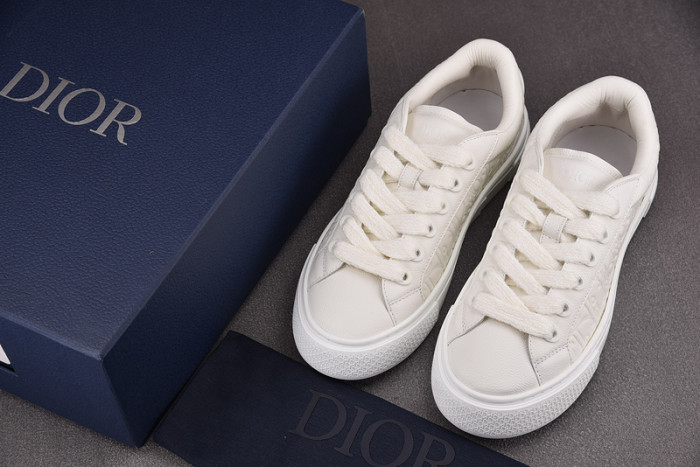 D10r b33 sneakers b330026