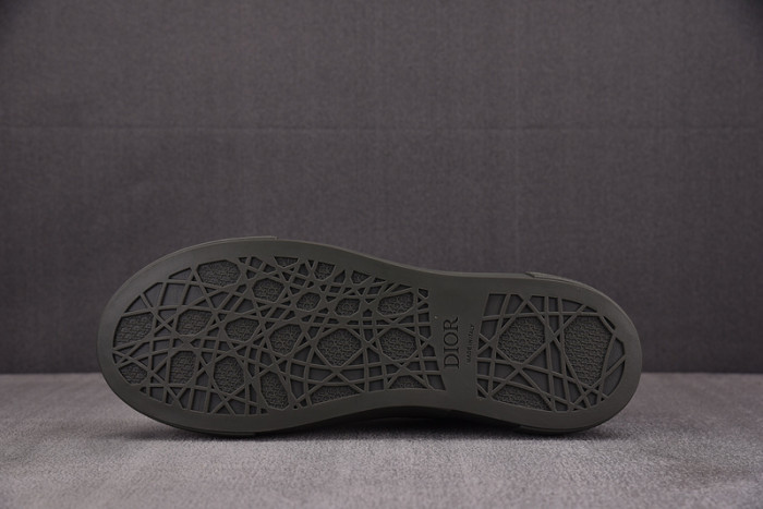 D10r b33 sneakers b330028