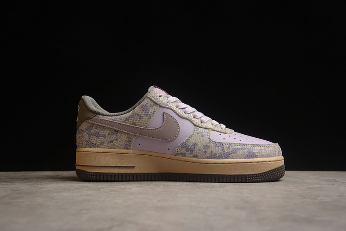 NIKE AIR FORCE 1 Low