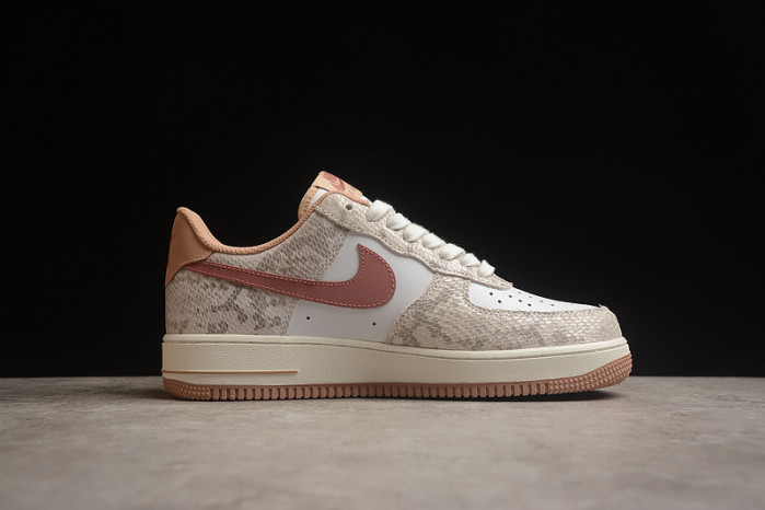 NIKE AIR FORCE 1 Low