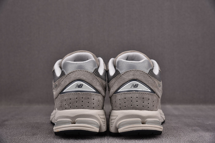 New Balance 2002R