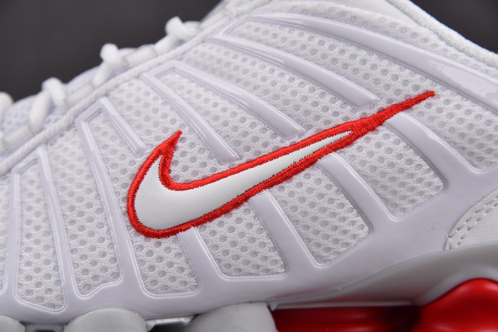 NIKE Wmns Shox TL