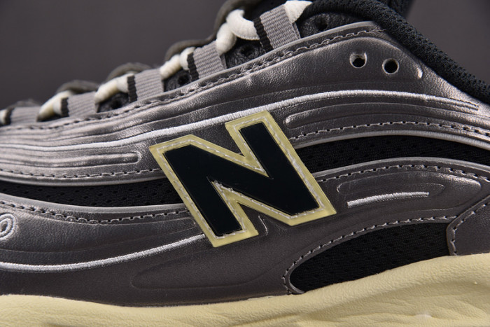 New Balance 1000