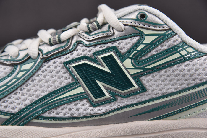 New Balance 740v2