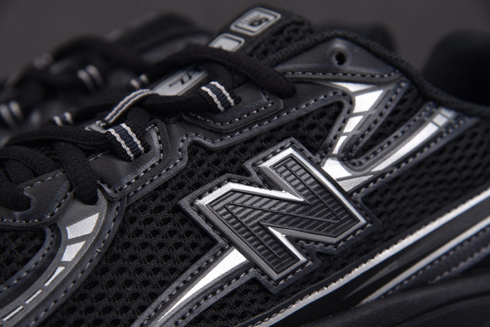 New Balance 740v2