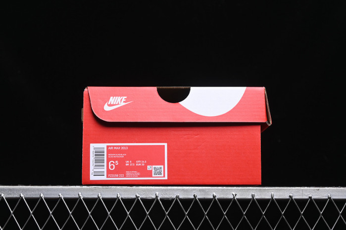 NIKE Air Max 2013