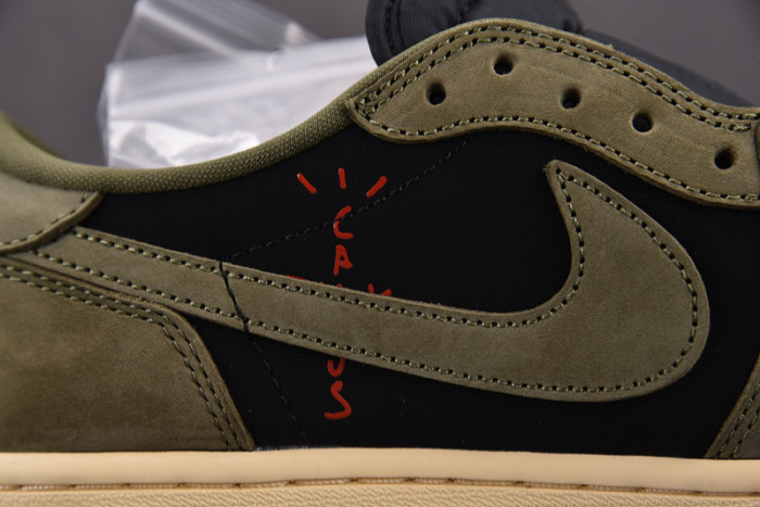 Travis Scott x Air Jordan 1 Low OG