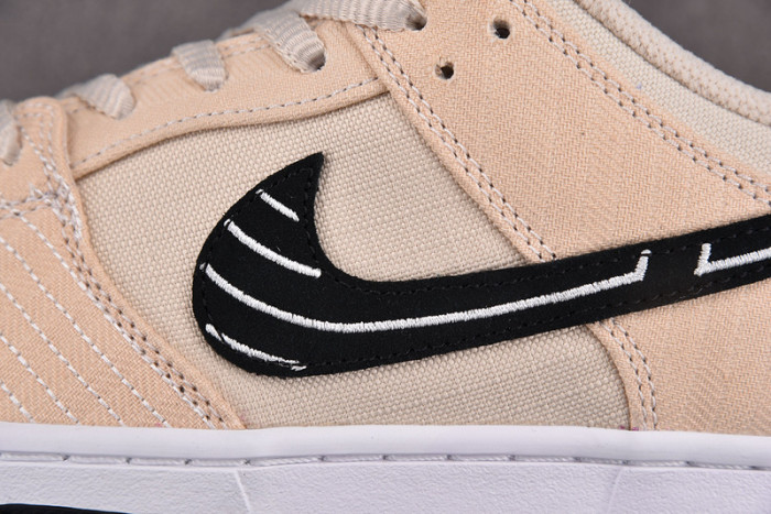 Albino & Preto x NIKE Dunk Low SB