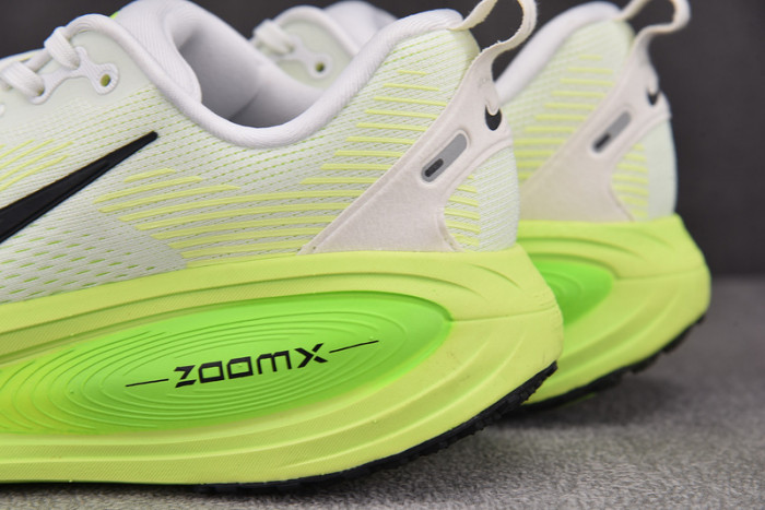 Nike Air Zoom Vomero 18