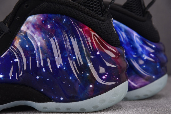 NIKE Air Foamposite One