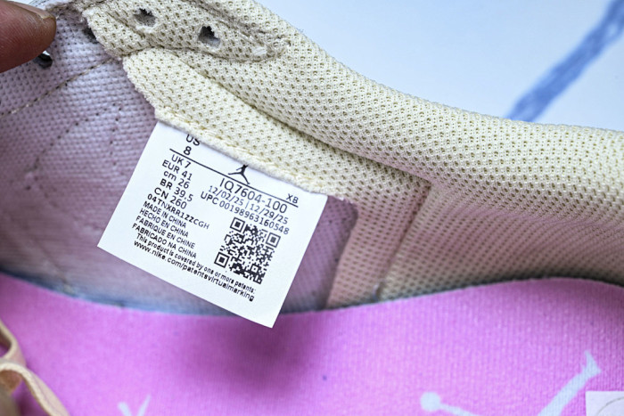 Travis Scott x Air Jordan 1 Low OG 