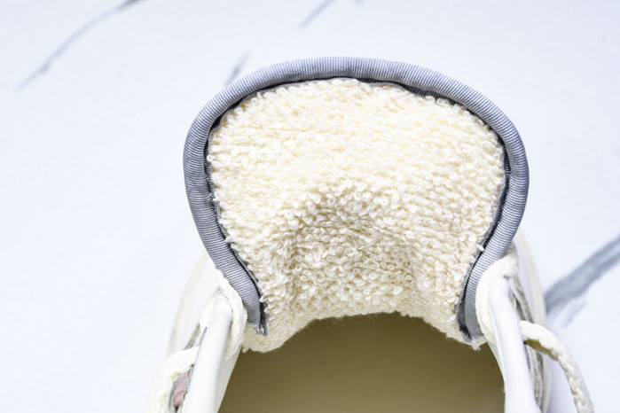 Golden Goose Seaker