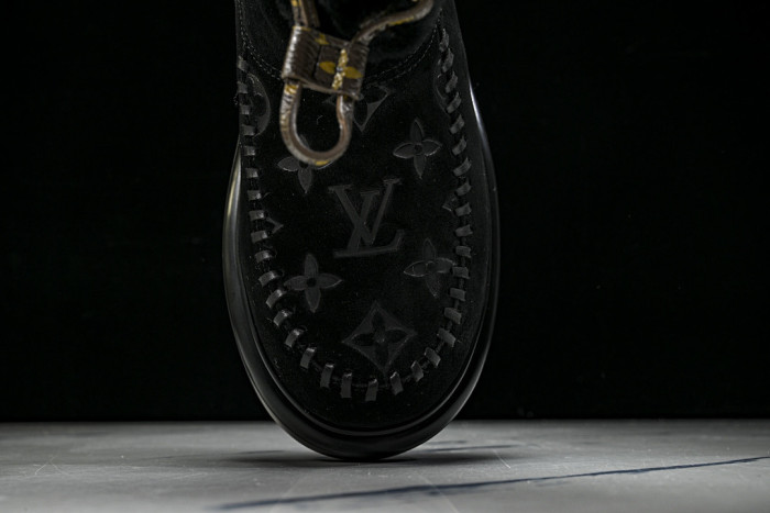 LV BOOTS L000075