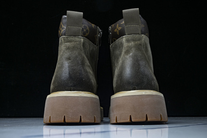 LV BOOTS L000062