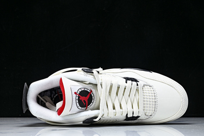 Air Jordan 4 