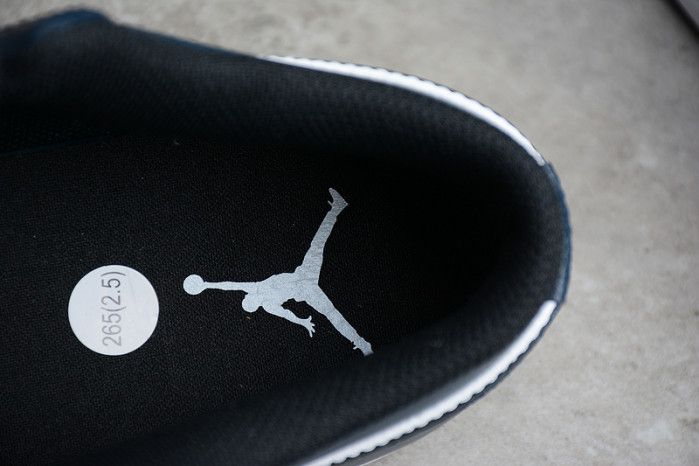 Air Jordan 1 Low